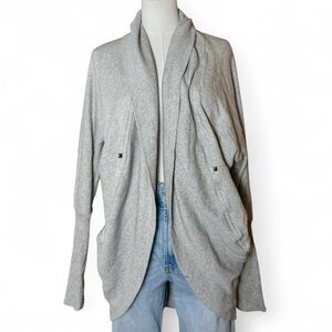 Aritzia Wilfred Diderot Open Front Cocoon
Cardigan Sweater Light Grey Sz XS Cozy